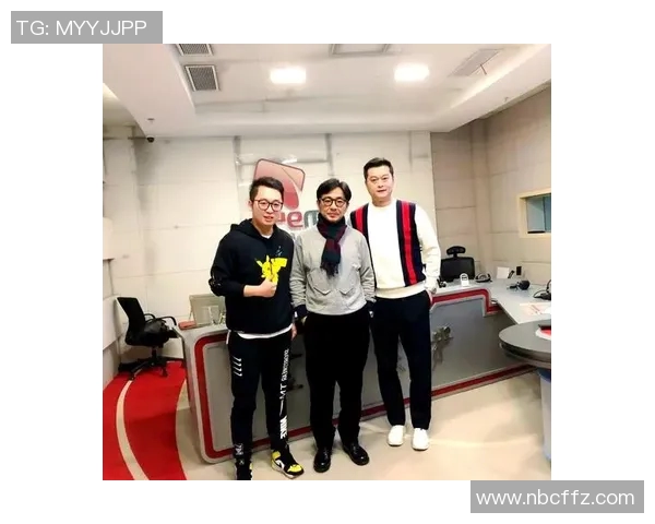 足球明星李彦的个人简介与高清照片展示